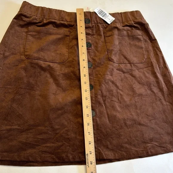 Torrid corduroy skirt - Picture 4 of 5